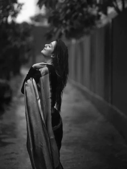 PLATINUM SAREE