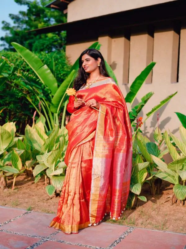Red Lining Metallic Linen Saree